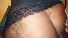 CASALNUTTELA: Sunt iubita neagră atrăgătoare a tatălui meu vitreg