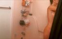 Livvie locke productions: Sprcha - celá mokrá a mýdlová
