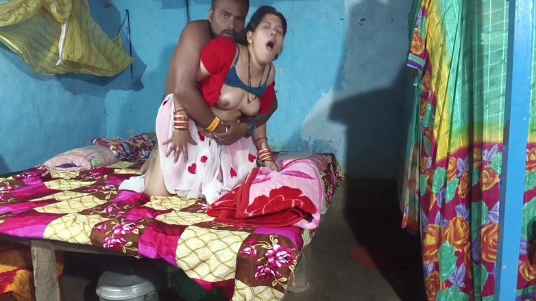 Sona bhabhi: Sexy indická Desi Bhabhi romantika a líbací scény a ošukaná...