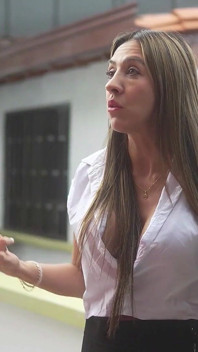 Șefa Matură Sexy Își Seduce Asistenta Heterosexuală