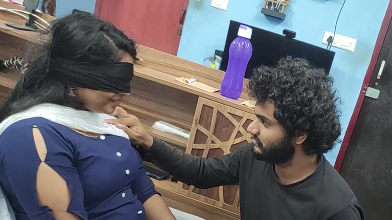 Vaigavarun45: Blinfdfolded Wife Share Surprize Wedding Anniversary Gift From Husband with...
