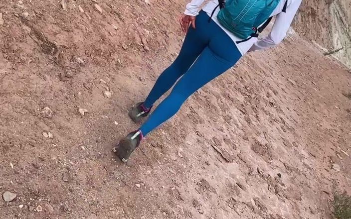 Bigmax8inch: Esibizione in montagna selvaggia - presa in topless sul remoto kirghizistan...