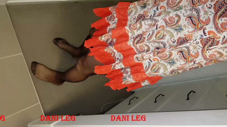 Dani Leg: Dani und schwarze strumpfhose