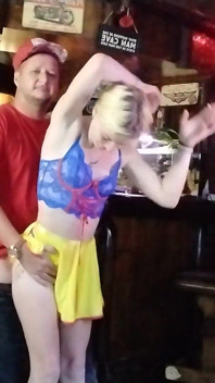 Saaie Oude Man En Geile Blondine