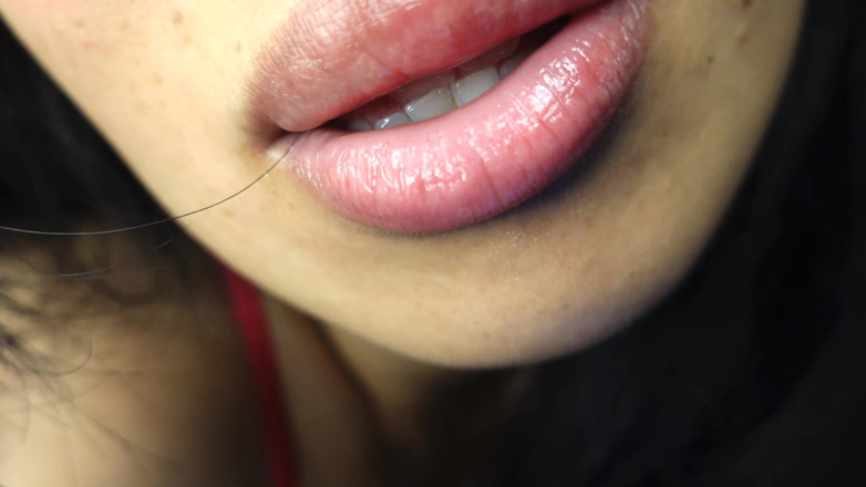 Asmr_mouth: देखो यह Mic मुझे क्या करती है