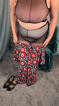 Mrs Mature Feet Stripping Down to Her Big White Granny Pants 424
