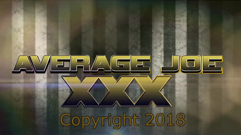 Average Joe Lets Get Nasty: Kiki Munroe sokaktan yaşlı adamla sikişiyor