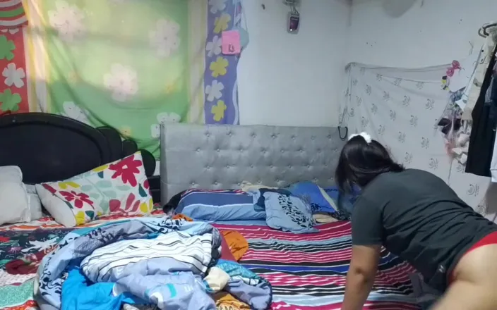 Sexysweet0455: I Record My Stepsister While She Tidies up the Room,...