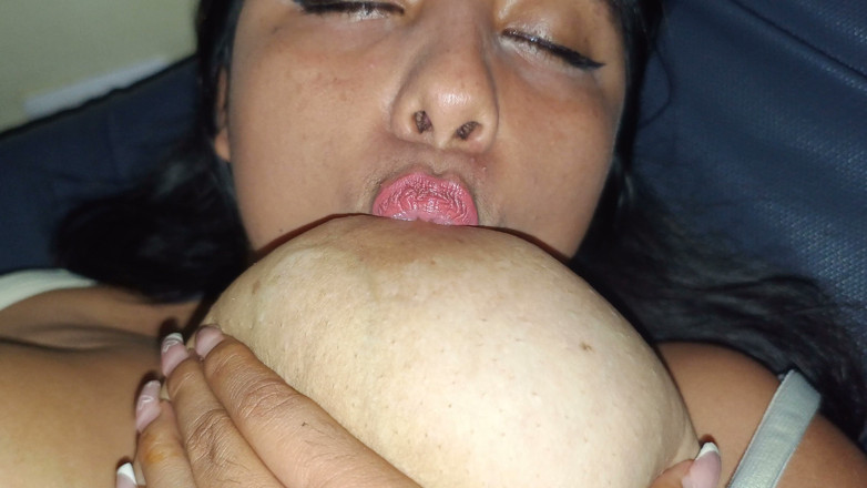 princess_andrea_: Milk Fountine!
