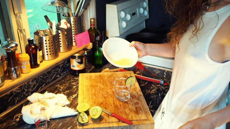 Piper Blush: Sok z cytryny kontra wyciskarka do cytryny