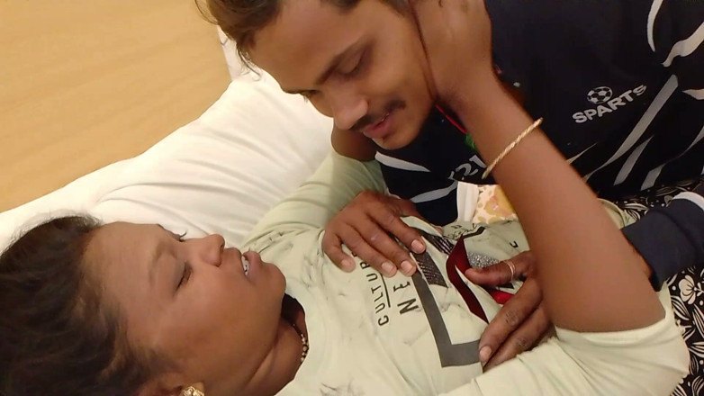 Tamil Couple Porn Videos: Hot Desi College Lovers Caught in a Private Sex Mms