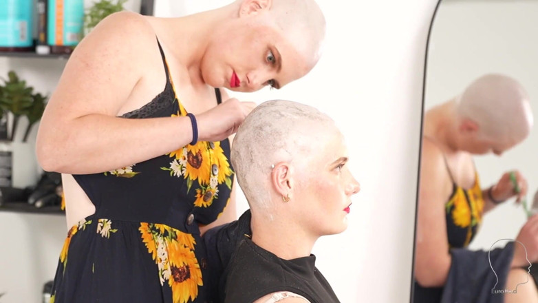 Euro Bald: Vanna