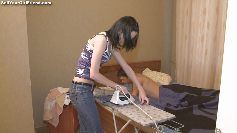 Sell Your GF: Sesso per una camicia stirata