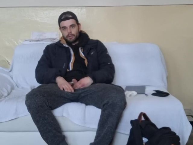I Am Go to Buliding by Bad Closed Window (Jerkoff lover)