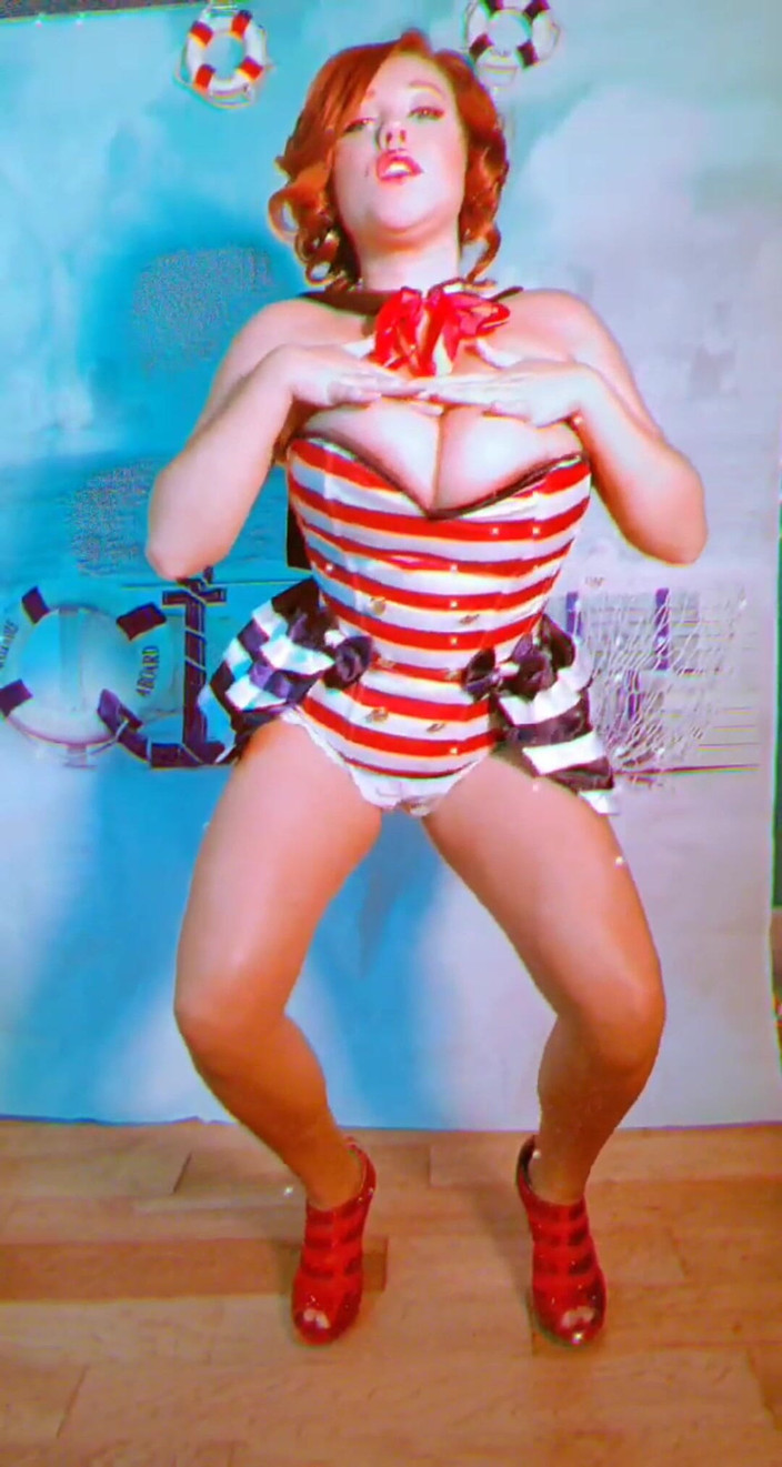 Annabelle Rogers: 允许登上你的船长？