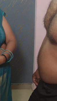 Bhabhi datang untuk sewa bilik dikongkek pepeknya