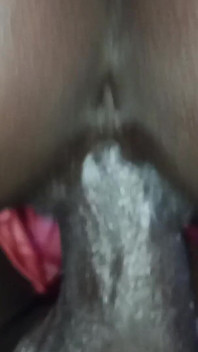 meri sanvli sauteli bahan mere land ki savaari tab tak karti hai jab tak ki mera viry nahin nikal jaata uski tang gili malaeedaar choot hai