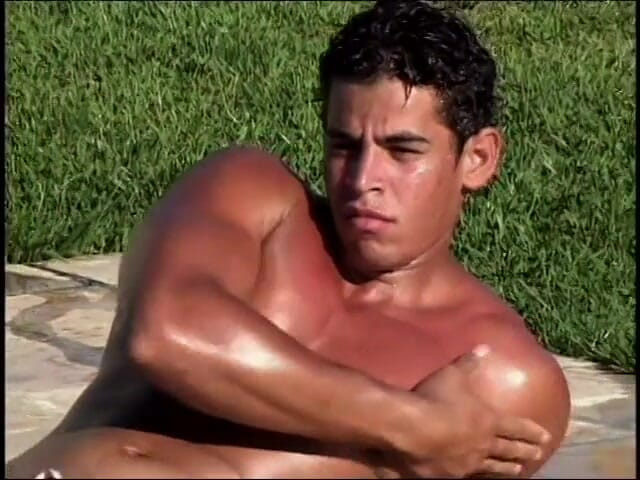 Gays Case: Abbronzato uomo arabo con un corpo sexy in forma e...