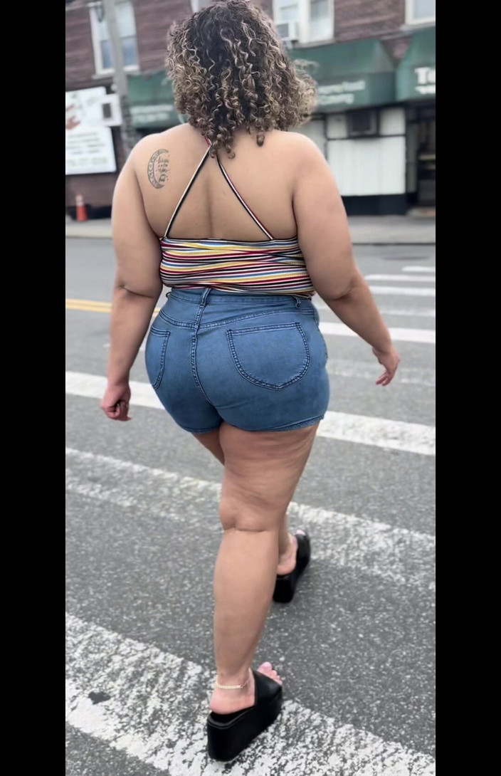 PutiLing: Fotos Eróticas Sexy De Una Mujer Puertorriqueña Voluptuosa Con Piernas...