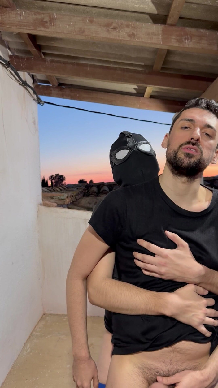 Liam Harding: Tati Îi Suge Penisul Lui Mature Și Îl Face Să Ejaculeze De Până...