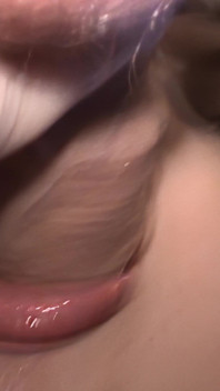 Son premier facial et pisse sur le visage