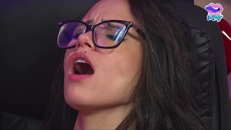 California TV: พอดแคสต์กลายเป็นเซอร์กี้! 4 สาวเซ็กซี่สุดร้อน ดูดหี เล่นไวเบรเตอร์ และแตกน้ำเงี่ยนด้วยกันอย่างไม่ละอาย!