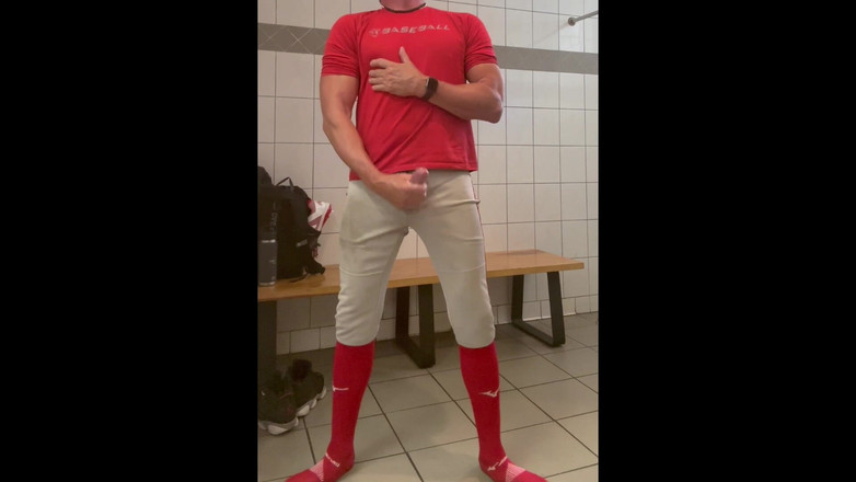 JockDad87: Beyzbol kıyafetleri giymiş Jockdad87 ile soyunma odasında alfa eğlencesi
