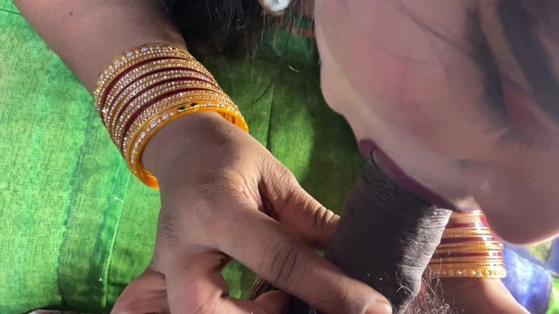 Angoori: सौतेला पापा अपनी मोटी सौतेली बेटी को चोदता है