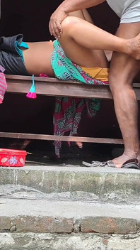 Bhabhi and Dewar Outdoor Bathroom Sex