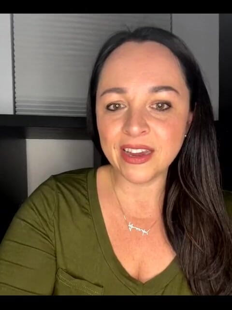 Amanda Thickk: सेक्सी काले बाल वाली