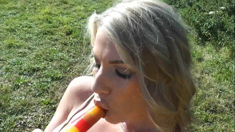 DanielleMaye: Lollypop
