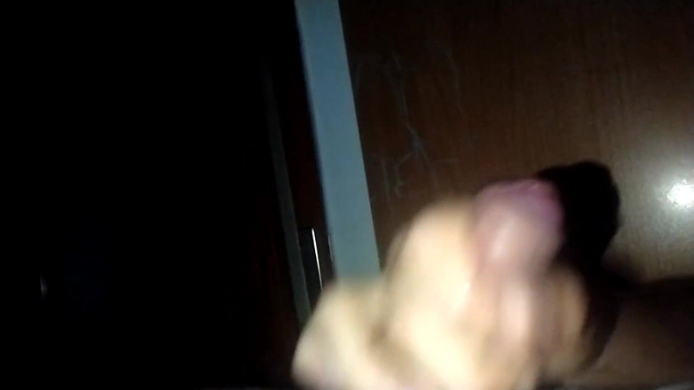 Lo Zborro: कुतिया मेरा वीर्य चूसती है और उस व्यभिचारी पति के बारे में नहीं सोचती (इतालवी बातचीत)