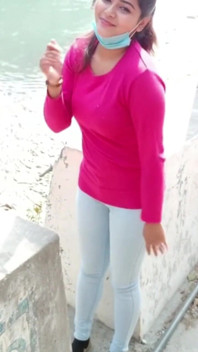 私の膣を楽しんで、あなたに膣リフトをしてあげるわ。