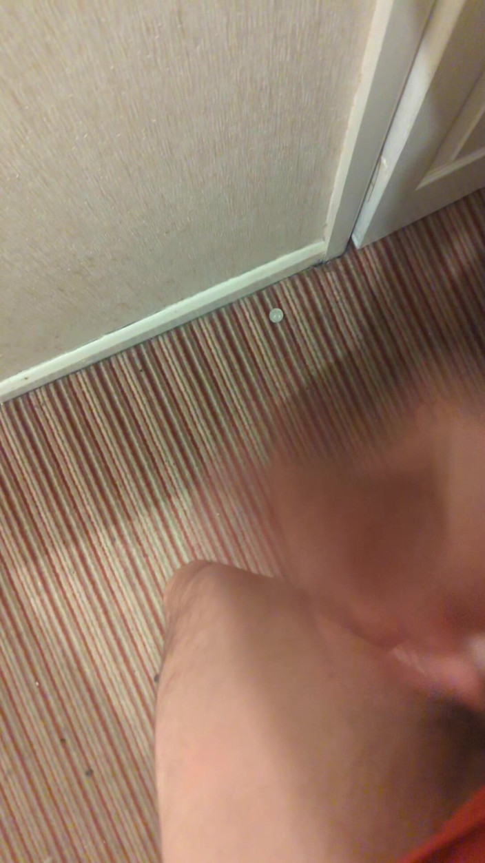 Welshhun glad: Straight Man Wanking