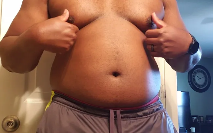 MrGoudreauXXX: Sensitive nipples