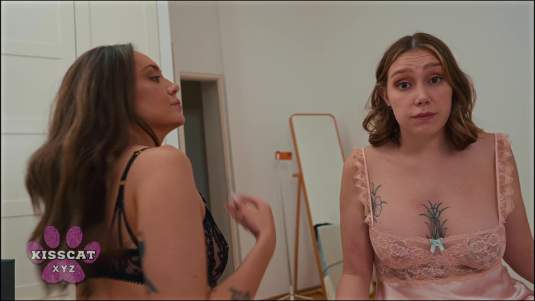 KissCat: Une Belle-mère Surprend Son Beau-fils En Train De Baiser Sa...