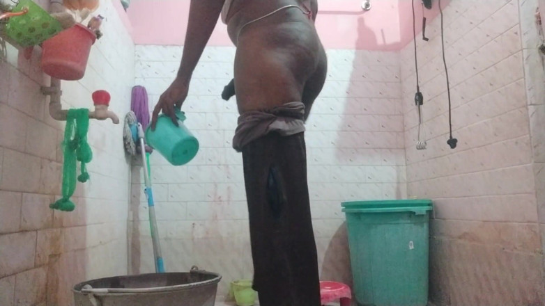 Tamil 10 inches BBC: Sikimi derecele lütfen yorumlarınızı çok açık bir şekilde koyun