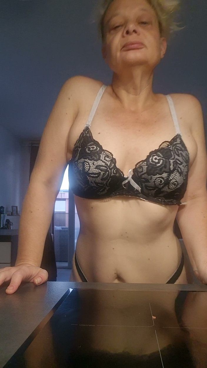 Sofy13: This Morning I'm All Hot and Wet