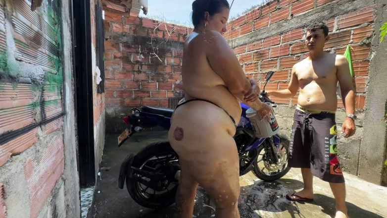 Lexly_16: My Neighbor Helps Me Wash up and Then He Fucks...