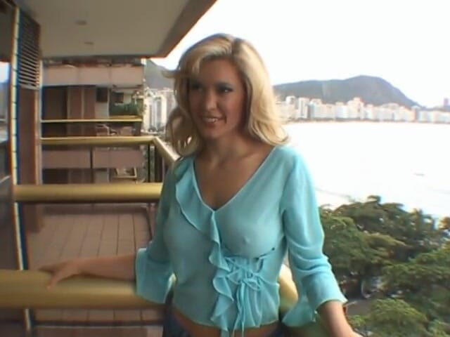 Outdoor pervs: จีบสาวใหญ่เหงาที่กำลังพัก vacation แล้วหิวควยใหญ่