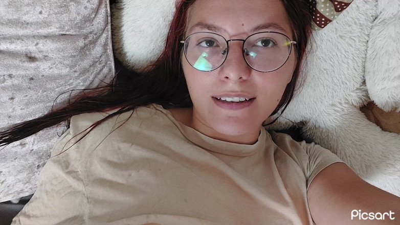 Softbrattypuppy: Hei cuckold kecil saya adakah awak mahu menjilat pepek saya...