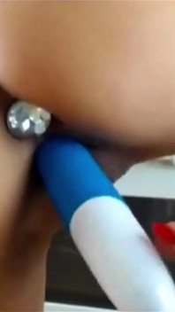 Yoğun anal zevk: sexydea'nın tıkalı götüyle dildo eğlencesi