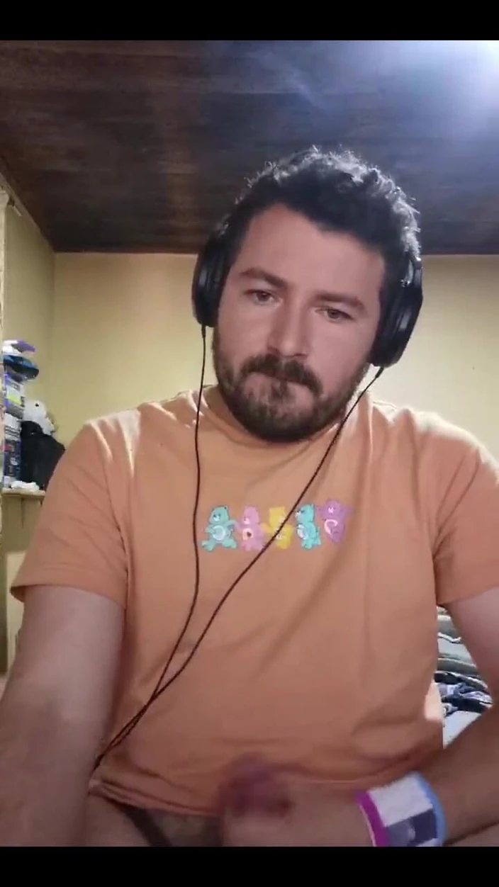 Chubby Man Jerking off