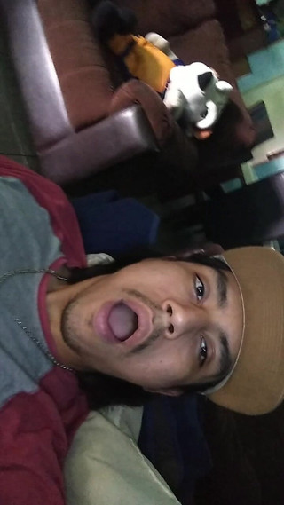 AlexAlejandro13: Teplo na gauči