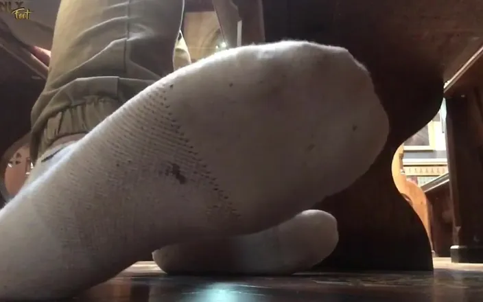 Manlyfoot: Your Prayers Have Been Answered - Barefoot in a Catholic Church -...