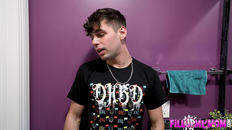 Fill Up My Stepmom: Aimee Cambridge yardım için üvey oğlunu iste