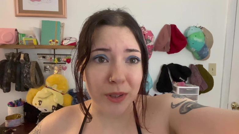 lilredvelvettt: Tiny Loser Adventure