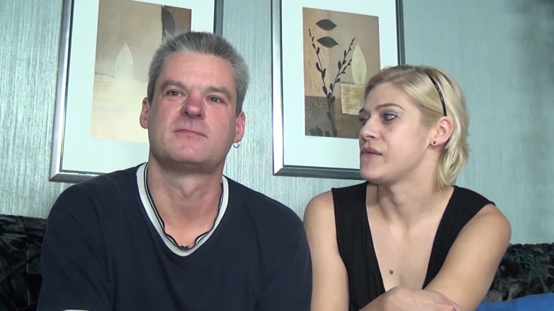 Swinger Friends Germany: Tutaj kobieta i mężczyzna lubią ssie kutasy