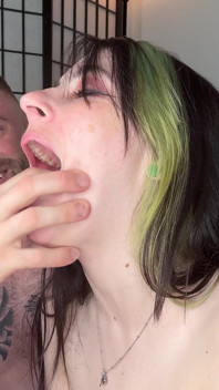 Boca cara dominação esguichando cam b 4k
