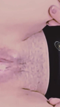 Sie Spielte Mit Ihrem Didelot Und Vibrator, Bis Sie Einen Orgasmus Hatte